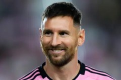 拜仁慕尼黑创纪录签下杰克逊，挑战严苛首发条款